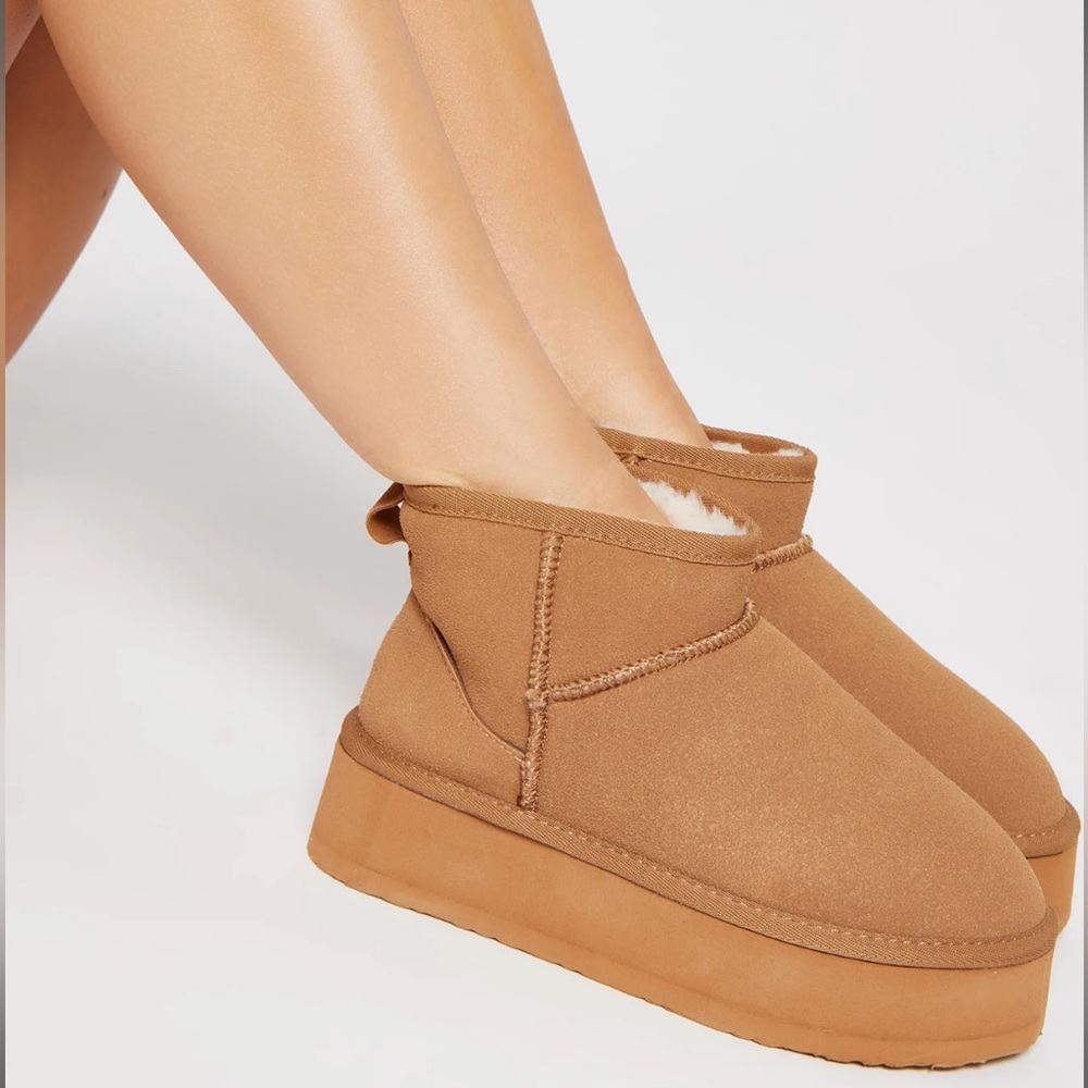 NWOT platform booties - Picture 4 of 8